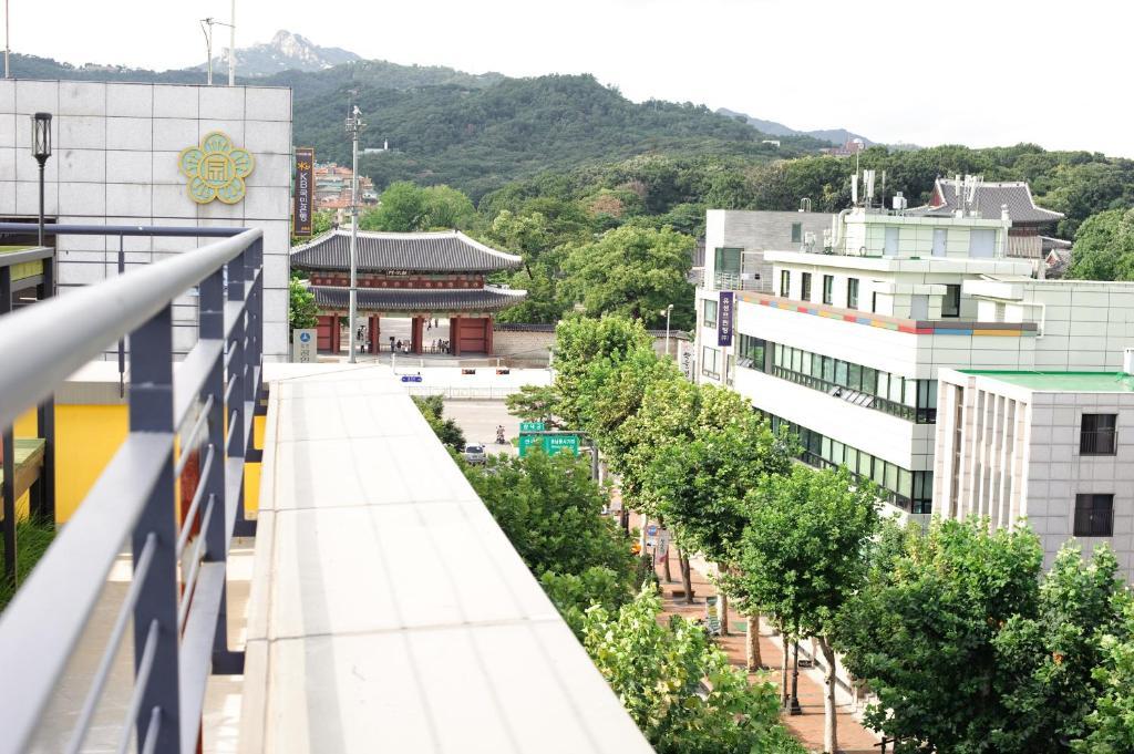 Korea - Changdeokgung Wisma tamu 2*